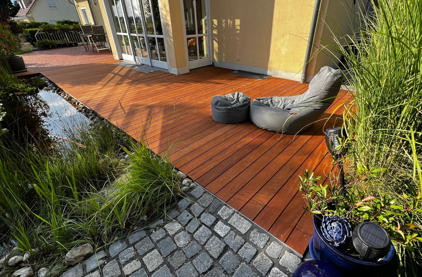 Tamarindo „Standard“ Terrassendielen